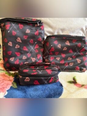 lug Dolly Tall, Dolly and Swizzle Bag Set in Dagger Rose BNWT